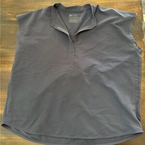 Women’s Figs Rafaela Scrub top - Color is Dark Harbor